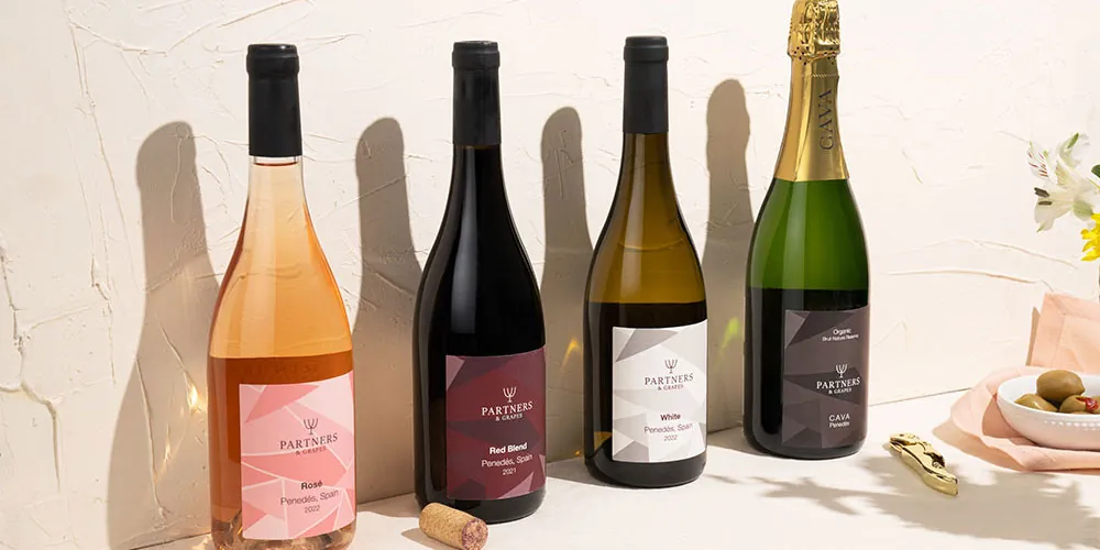 Partners & Grapes expands its reach with new distribution in 27 Georgia counties through a partnership with Leon Farmer & Company. Discover our premium organic and vegan wines now available in Athens and northeast Georgia.